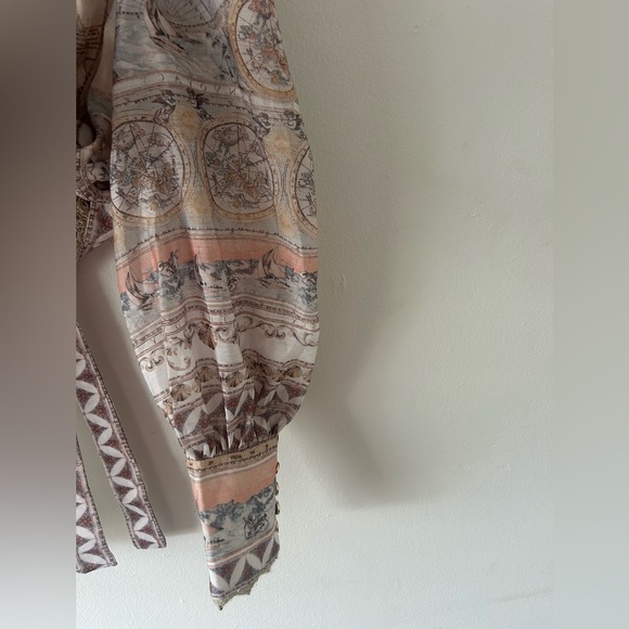 old world long sleeve top - Picture 4 of 13